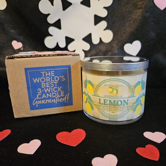 NWT Bath & Body Works Limoncello Lemon 3-wick Candle - Yellow and Green - Picture 5 of 5